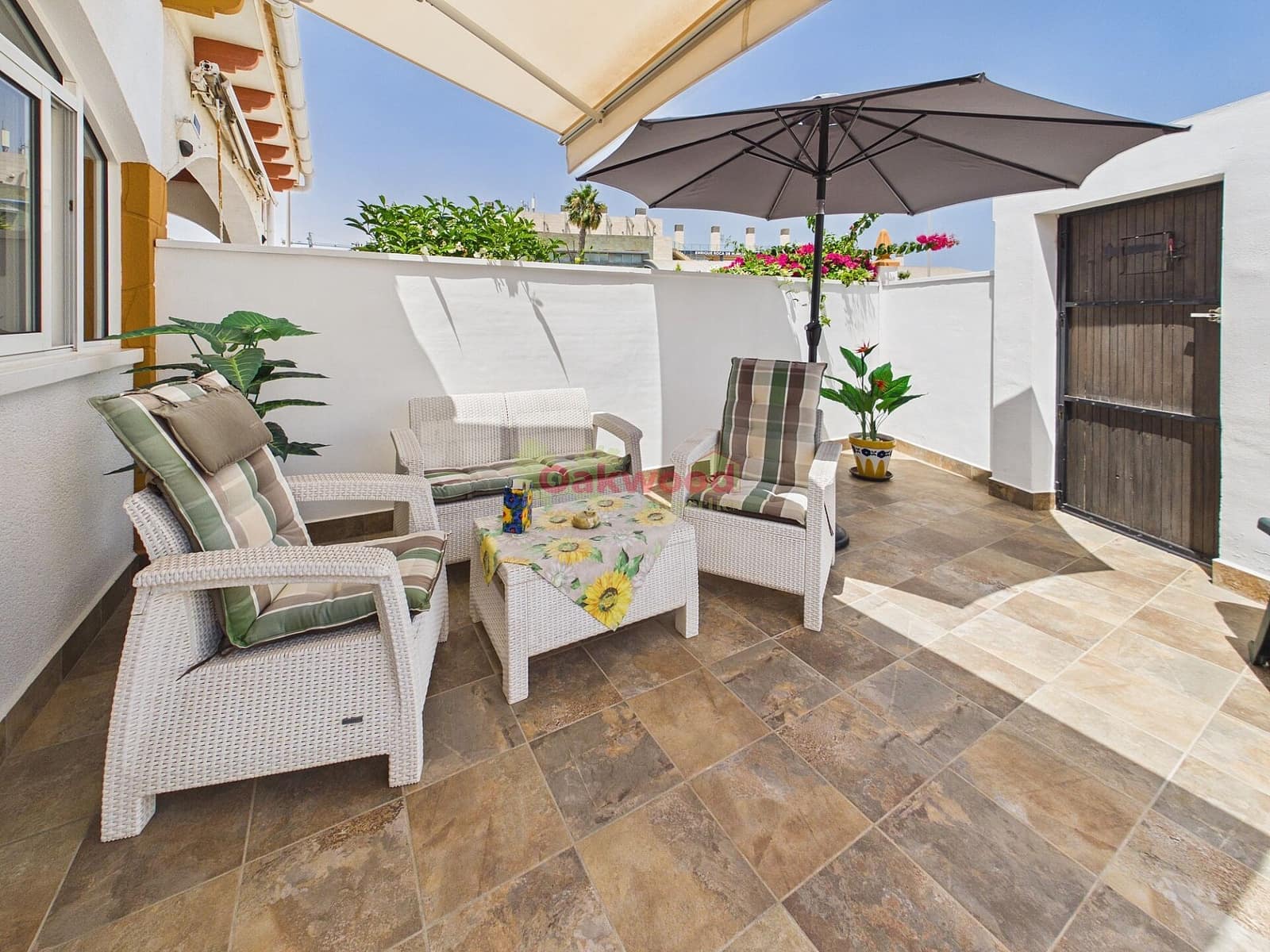 3 bedroom Semi-detached Villa for sale in Playa Flamenca with pool - € 225,000 (Ref: 9972233)