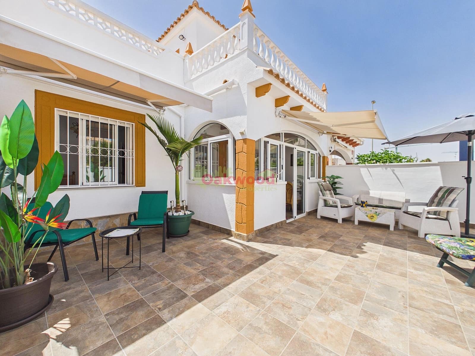 3 bedroom Semi-detached Villa for sale in Playa Flamenca with pool - € 225,000 (Ref: 9972233)