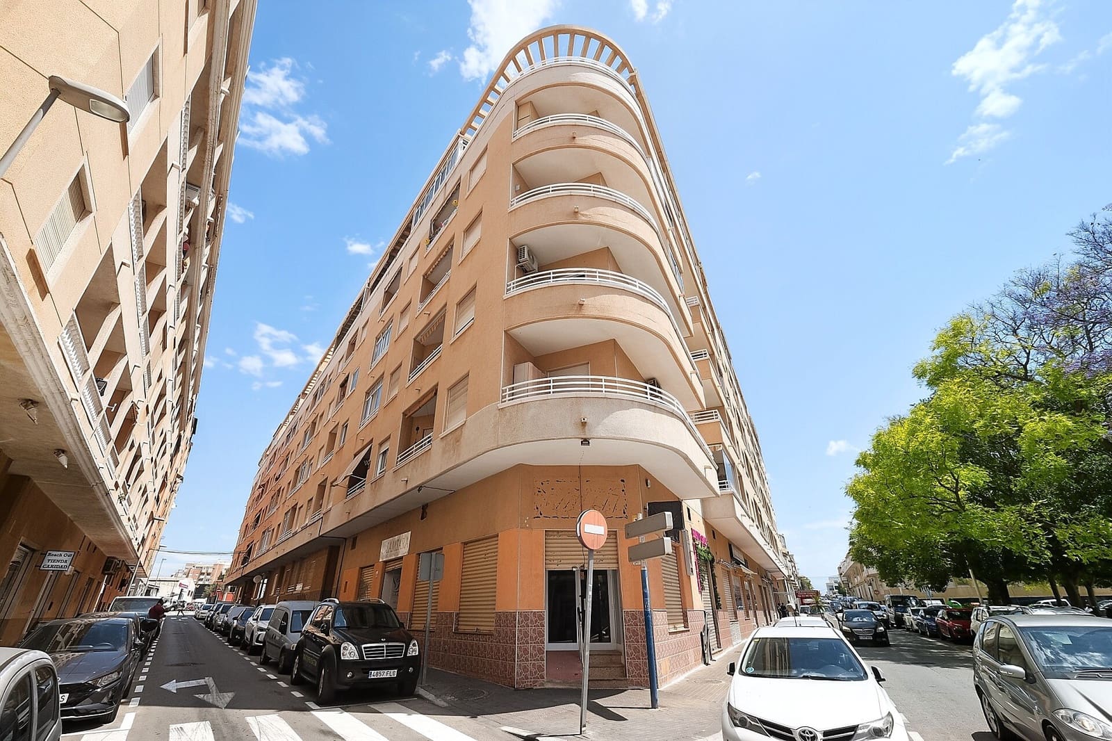 2 soverom Leilighet til salgs i Torrevieja med svømmebasseng - € 135 000 (Ref: 9985302)