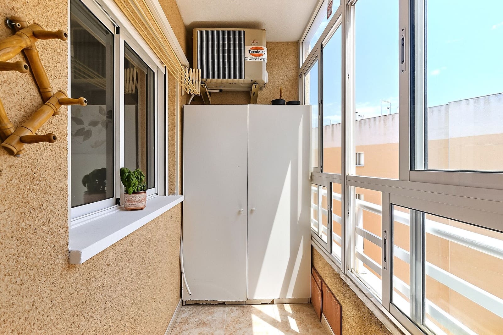 2 soverom Leilighet til salgs i Torrevieja med svømmebasseng - € 135 000 (Ref: 9985302)