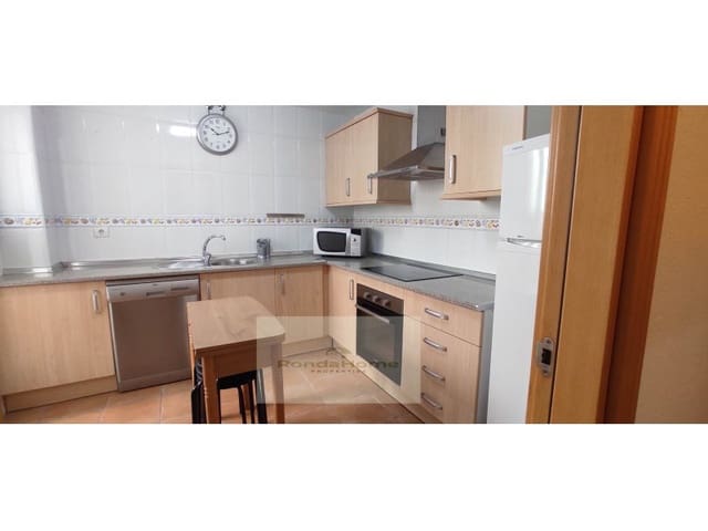 2 makuuhuone Asunto vuokrattavana paikassa Los Pacos, Fuengirola mukana 
autotalli - 1 300 € (Ref: 10011415)