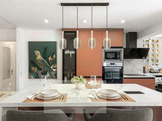 Piso de 2 habitaciones en Nueva Alcántara, Marbella en alquiler con piscina garaje - 2.400 € (Ref: 10011417)