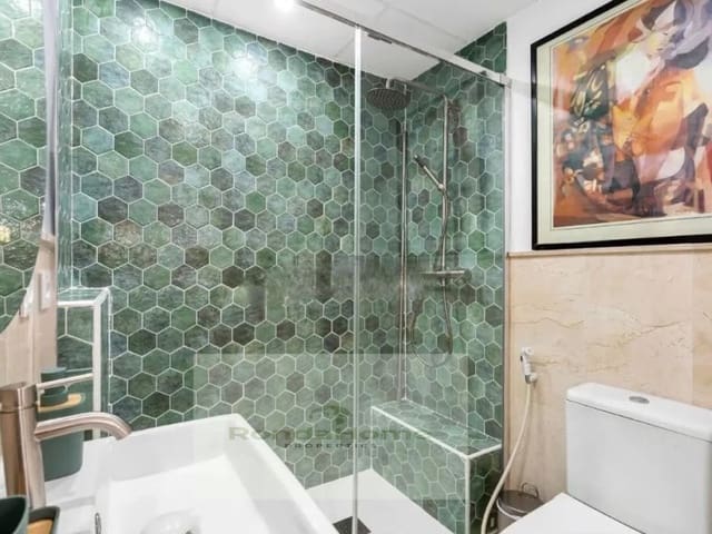 Piso de 2 habitaciones en Nueva Alcántara, Marbella en alquiler con piscina garaje - 2.400 € (Ref: 10011417)