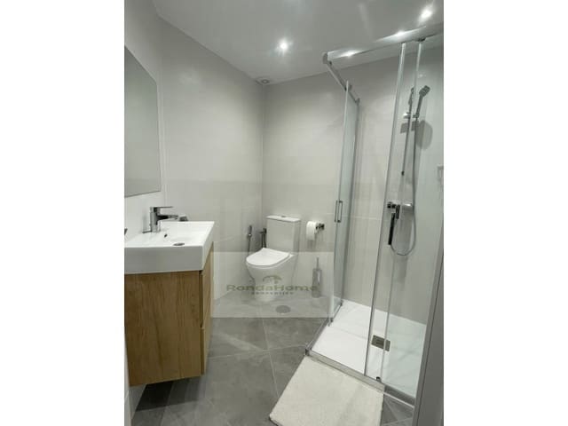 Appartement de 2 chambres à louer à Calahonda, Mijas avec piscine garage - 1 400 € (Ref: 10015500)