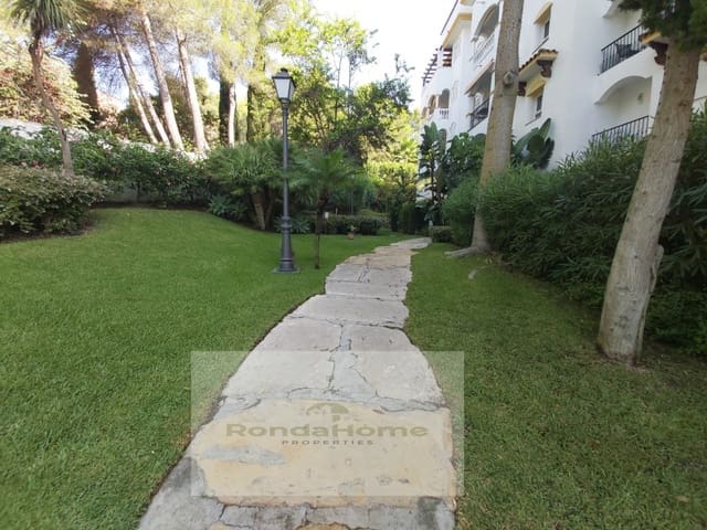 Piso de 1 habitación en La Carolina - Guadalpín, Marbella en alquiler con piscina garaje - 1.300 € (Ref: 10015501)