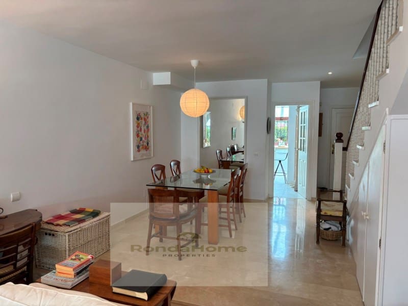 3 chambre Villa/Maison à vendre à New Golden Mile avec garage - 520 000 € (Ref: 10019182)