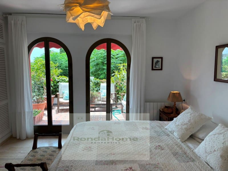 3 chambre Villa/Maison à vendre à New Golden Mile avec garage - 520 000 € (Ref: 10019182)