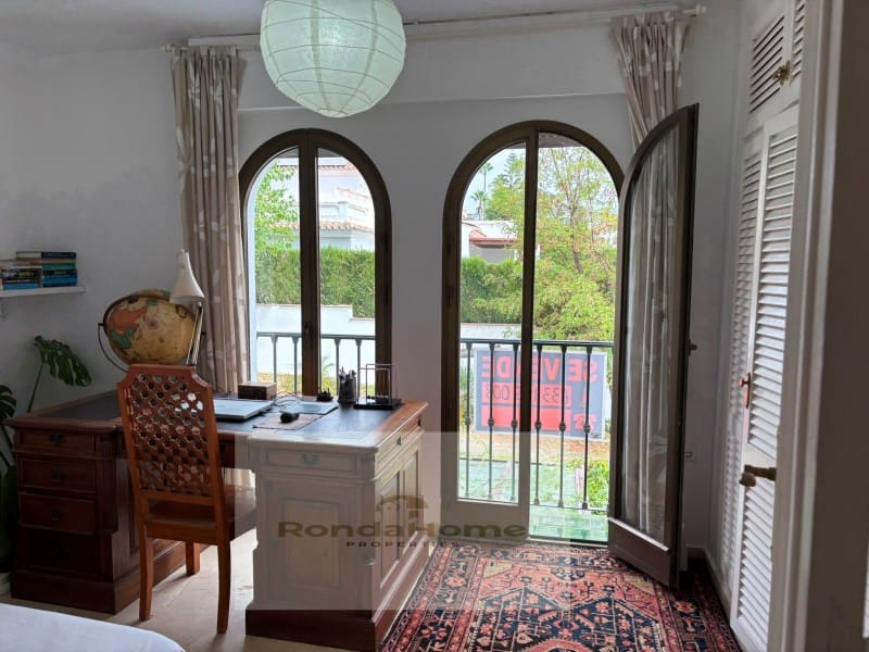 3 chambre Villa/Maison à vendre à New Golden Mile avec garage - 520 000 € (Ref: 10019182)