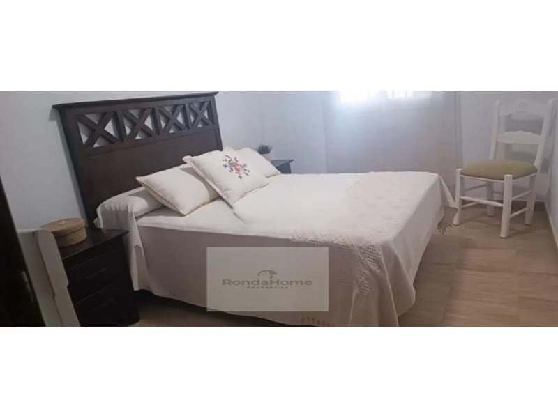 4 slaapkamer Finca/Landhuis te koop in Arcos de la Frontera met zwembad - € 300.000 (Ref: 10022435)