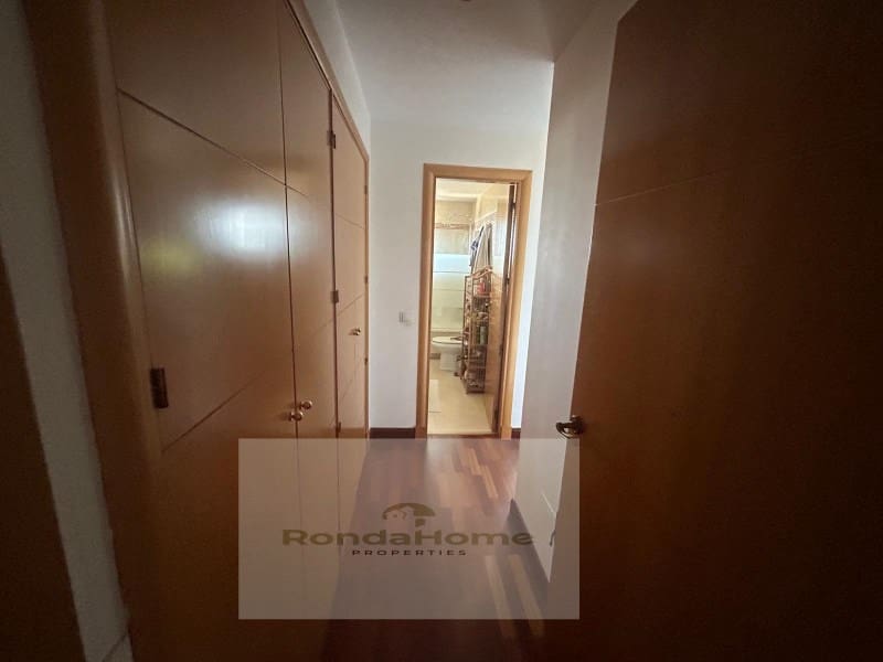 Piso de 3 habitaciones en Torremolinos en alquiler con piscina garaje - 1.425 € (Ref: 10024041)