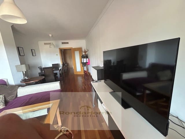 Piso de 3 habitaciones en Torremolinos en alquiler con piscina garaje - 1.425 € (Ref: 10024041)