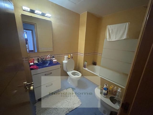Piso de 3 habitaciones en Torremolinos en alquiler con piscina garaje - 1.425 € (Ref: 10024041)