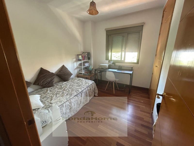 Piso de 3 habitaciones en Torremolinos en alquiler con piscina garaje - 1.425 € (Ref: 10024041)