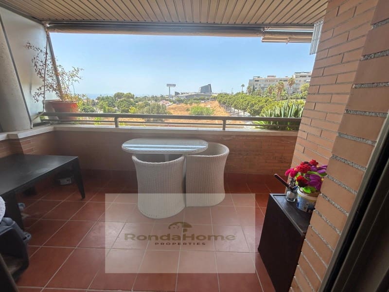 Piso de 3 habitaciones en Torremolinos en alquiler con piscina garaje - 1.425 € (Ref: 10024041)