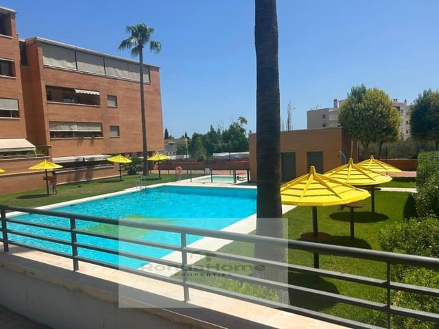 Piso de 3 habitaciones en Torremolinos en alquiler con piscina garaje - 1.425 € (Ref: 10024041)