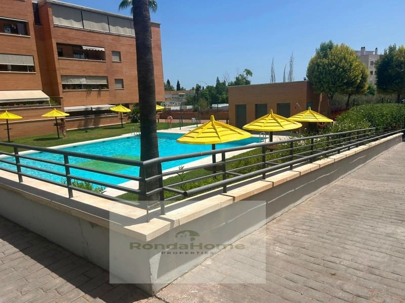 Piso de 3 habitaciones en Torremolinos en alquiler con piscina garaje - 1.425 € (Ref: 10024041)