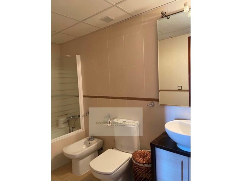 2 soveværelse Lejlighed til leje i Estepona med garage - € 1.200 (Ref: 10024042)