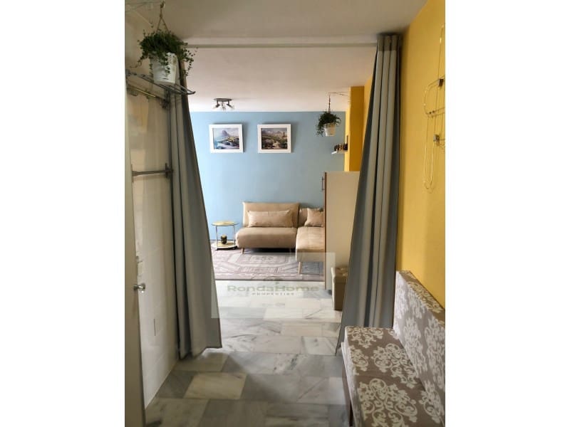 1 sovrum Lägenhet att hyra i Torrequebrada med pool - 800 € (Ref: 10029424)