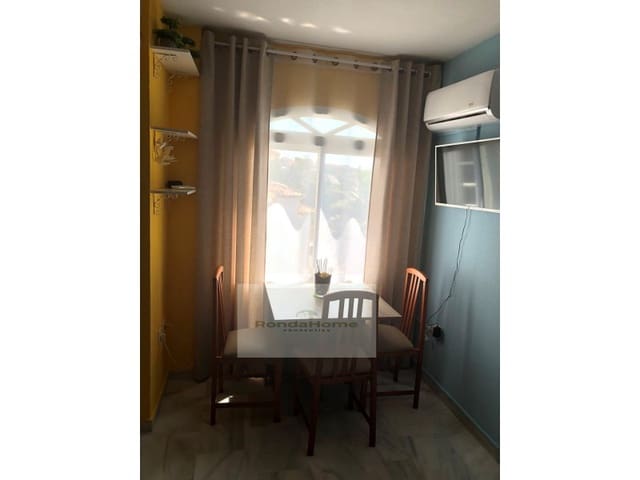 1 sovrum Lägenhet att hyra i Zona Centro Comercial Torrequebrada, Benalmádena med pool - 800 € (Ref: 10029424)