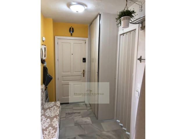 1 sovrum Lägenhet att hyra i Zona Centro Comercial Torrequebrada, Benalmádena med pool - 800 € (Ref: 10029424)