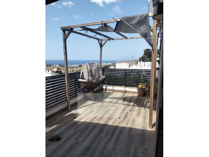 Villa/Maison de 2 chambres à louer à Caleta de Velez avec piscine - 1 350 € (Ref: 10029425)