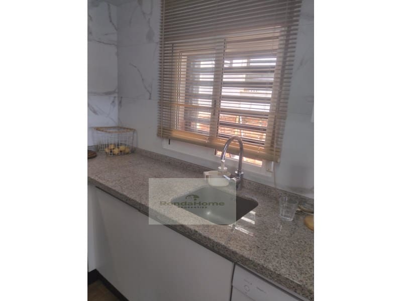 Villa/Maison de 2 chambres à louer à Caleta de Velez avec piscine - 1 350 € (Ref: 10029425)