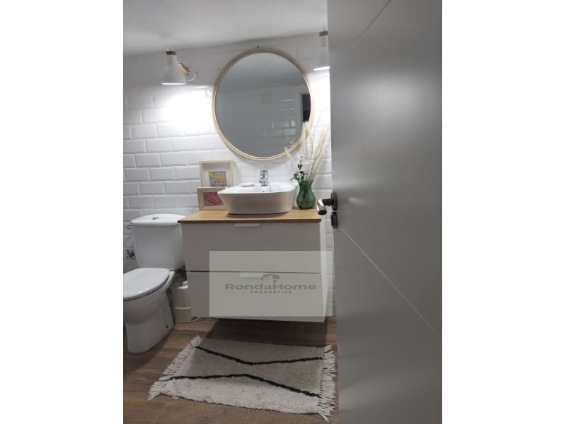 Villa/Maison de 2 chambres à louer à Caleta de Velez avec piscine - 1 350 € (Ref: 10029425)