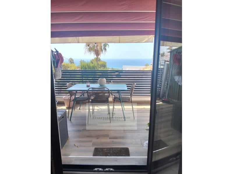 Villa/Maison de 2 chambres à louer à Caleta de Velez avec piscine - 1 350 € (Ref: 10029425)
