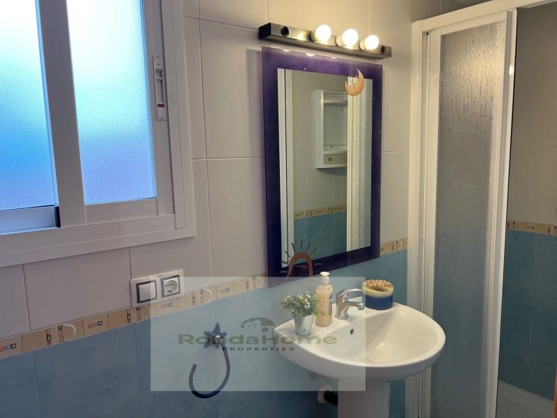 2 slaapkamer Flat te huur in Fuengirola - € 1.350 (Ref: 10030497)