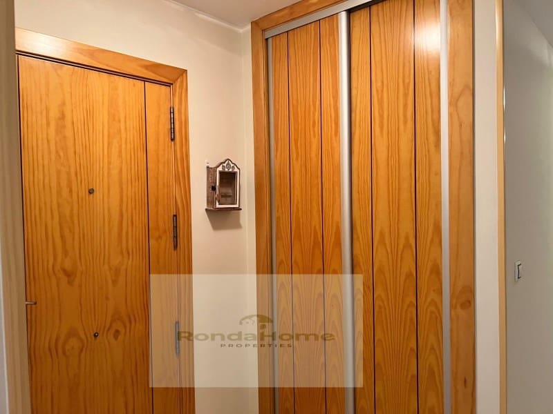 2 slaapkamer Flat te huur in Fuengirola - € 1.350 (Ref: 10030497)