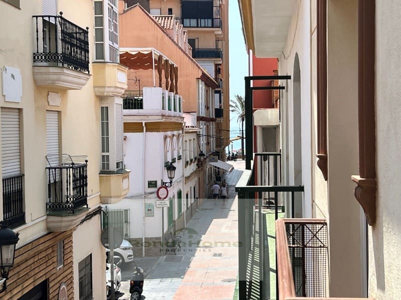 2 slaapkamer Flat te huur in Fuengirola - € 1.350 (Ref: 10030497)