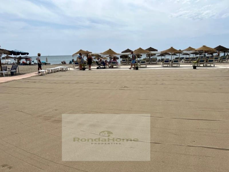 2 slaapkamer Flat te huur in Fuengirola - € 1.350 (Ref: 10030497)