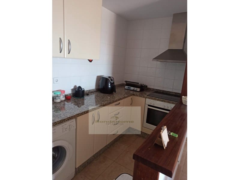 2 sovrum Lägenhet att hyra i Manilva med garage - 1 200 € (Ref: 10033891)
