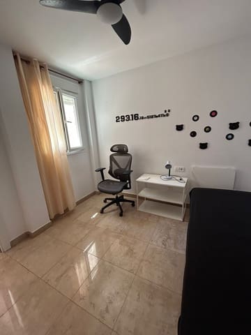 2 Zimmer Wohnung zu vermieten in Alcorrín, Manilva mit Garage - 1.200 € (Ref: 10033891)