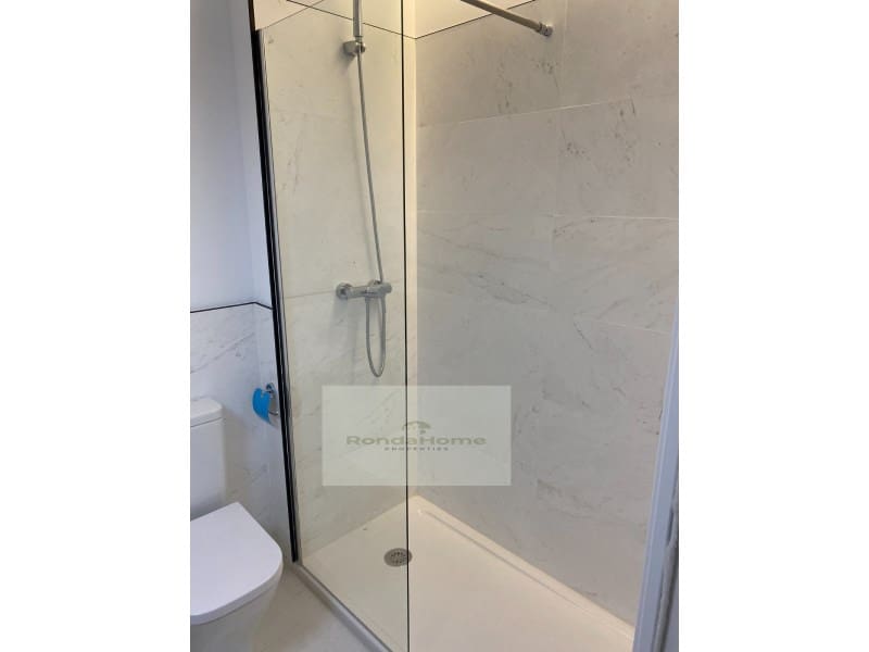 2 bedroom Flat for rent in Malaga city with pool - € 1,200 (Ref: 10035329)