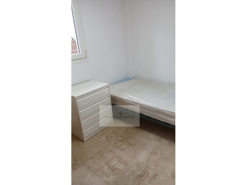2 soveværelse Lejlighed til leje i Manilva med swimmingpool garage - € 1.200 (Ref: 10038923)