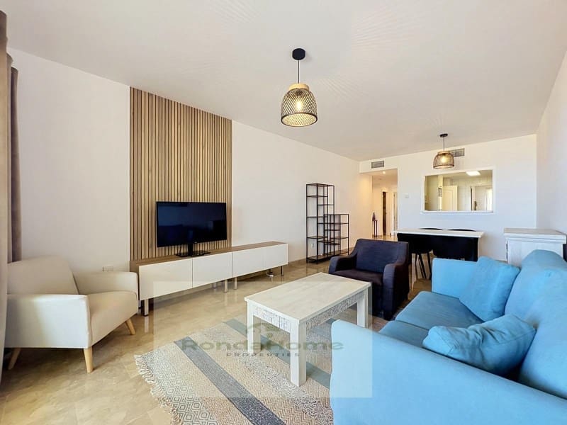 2 soverom Leilighet til leie i La Duquesa / Puerto de la Duquesa med svømmebasseng garasje - € 1 650 (Ref: 10041007)