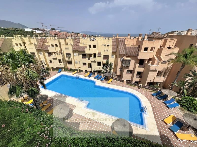2 soverom Leilighet til leie i La Duquesa / Puerto de la Duquesa med svømmebasseng garasje - € 1 650 (Ref: 10041007)