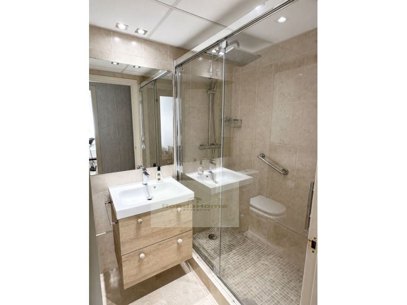 2 slaapkamer Flat te huur in Torremolinos met zwembad garage - € 1.700 (Ref: 10045234)