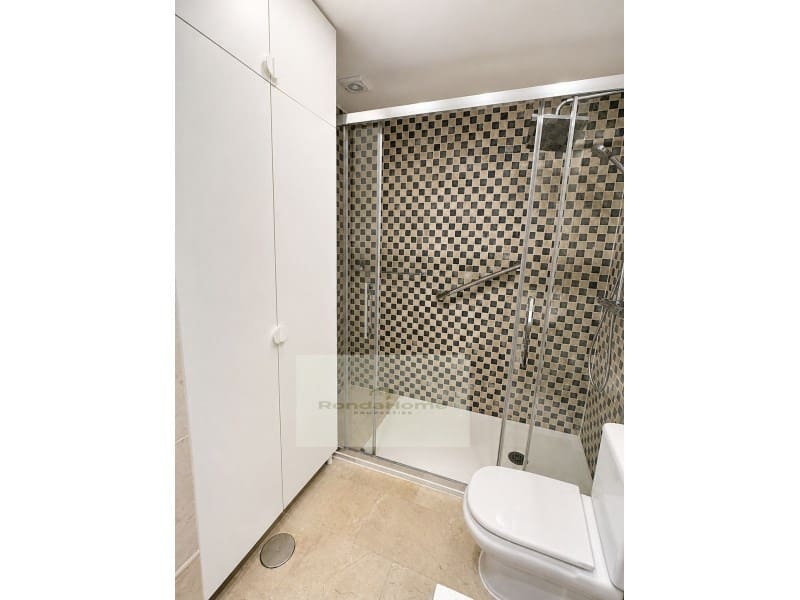 2 slaapkamer Flat te huur in Torremolinos met zwembad garage - € 1.700 (Ref: 10045234)
