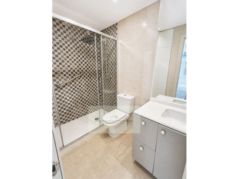 2 slaapkamer Flat te huur in Torremolinos met zwembad garage - € 1.700 (Ref: 10045234)