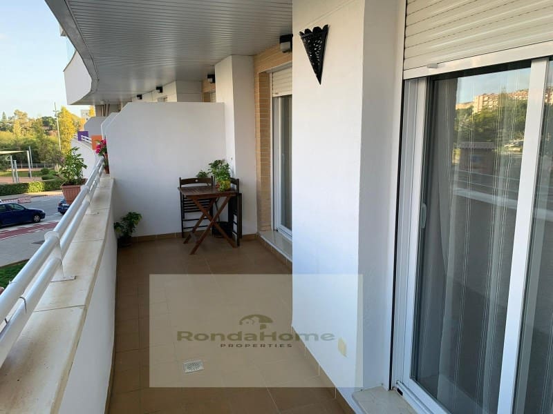 2 soveværelse Lejlighed til leje i Malaga by med garage - € 1.250 (Ref: 10045235)