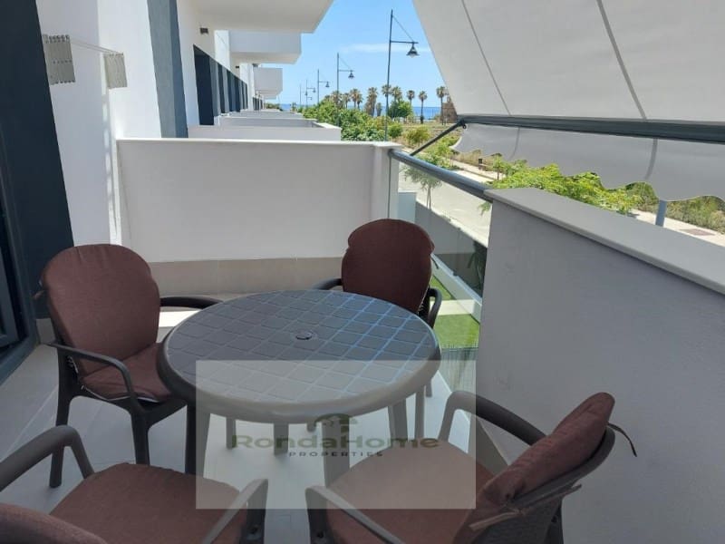 2 bedroom Flat for rent in Almayate with pool garage - € 1,000 (Ref: 10047281)