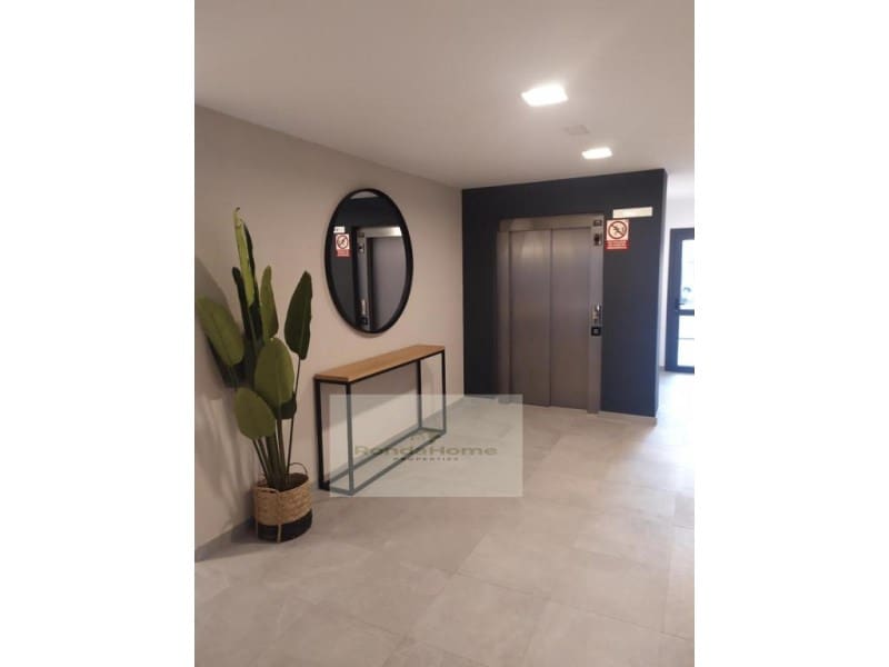 2 bedroom Flat for rent in Almayate with pool garage - € 1,000 (Ref: 10047281)