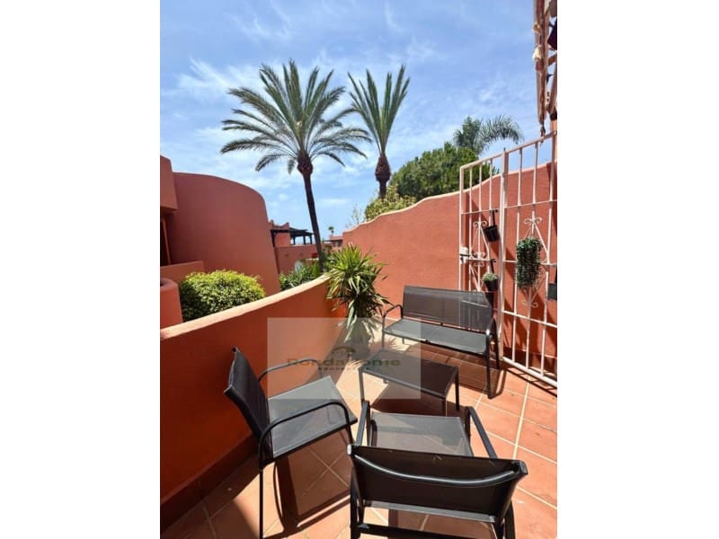 Piso de 3 habitaciones en Marbella en alquiler con piscina - 1.400 € (Ref: 10047282)
