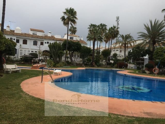 3 Zimmer Villa zu vermieten in Atalaya-Isdabe, Estepona mit Pool Garage - 1.900 € (Ref: 10051833)