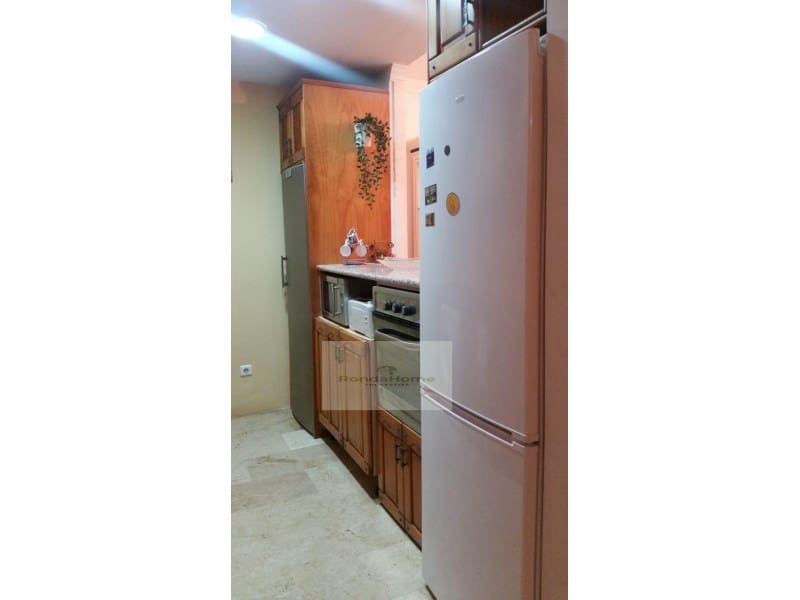 3 Zimmer Villa zu vermieten in New Golden Mile mit Pool Garage - 1.900 € (Ref: 10051833)