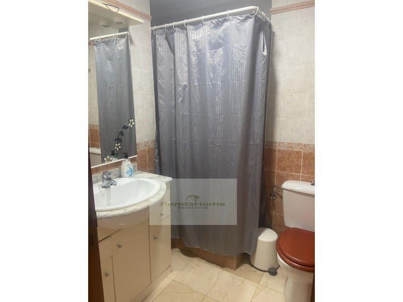 3 Zimmer Villa zu vermieten in New Golden Mile mit Pool Garage - 1.900 € (Ref: 10051833)
