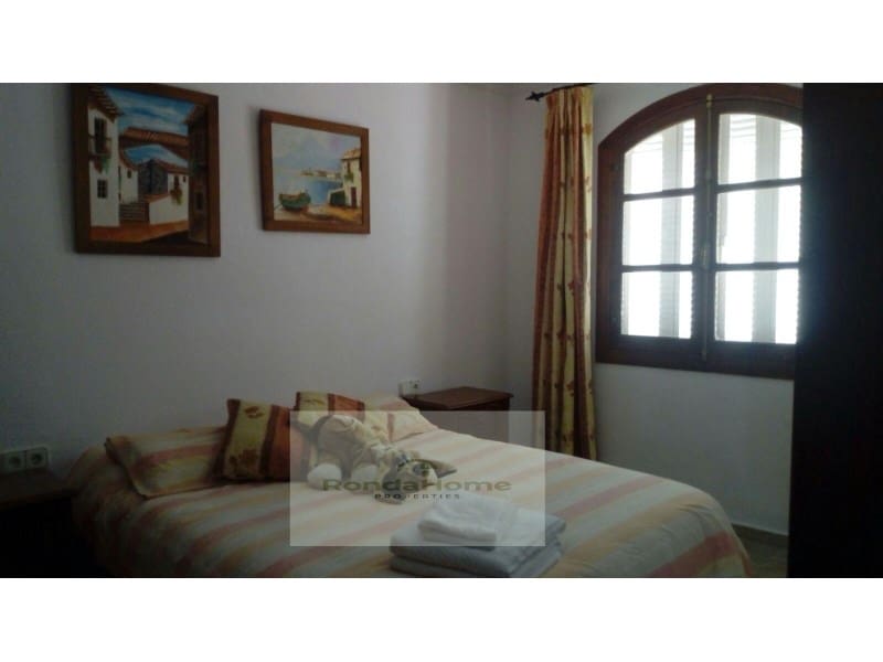 3 Zimmer Villa zu vermieten in New Golden Mile mit Pool Garage - 1.900 € (Ref: 10051833)