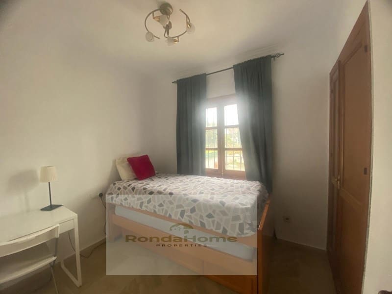 3 Zimmer Villa zu vermieten in New Golden Mile mit Pool Garage - 1.900 € (Ref: 10051833)